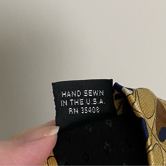 Jacobs Roberts Silk Tie with Repeating Oval Pattern in Gold, Blue & Brown Shades - Picture 9 of 9